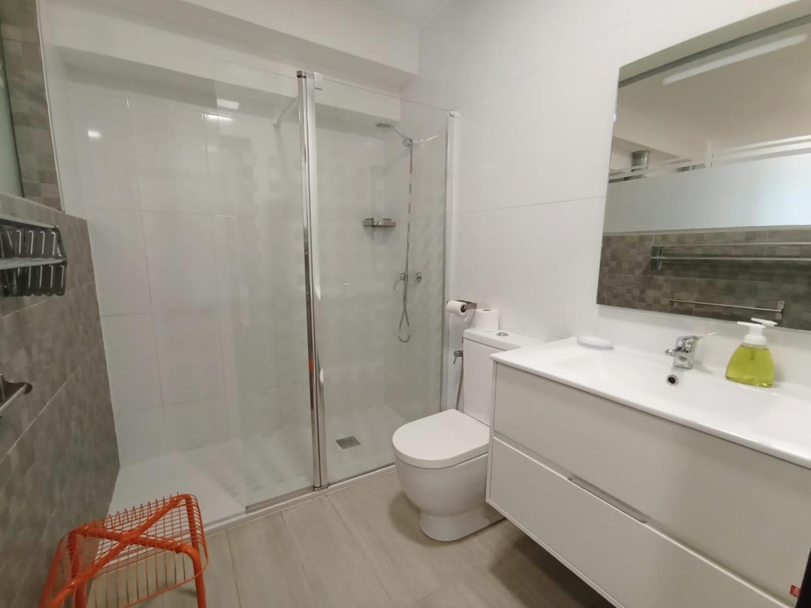 Apartamento Full Equip. Bilbao Bagian luar foto